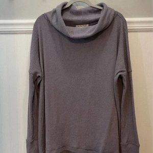 WE THE FREE Ribbed cowlneck Long Sleeve Lavendar Sweater Split Back Size Medium